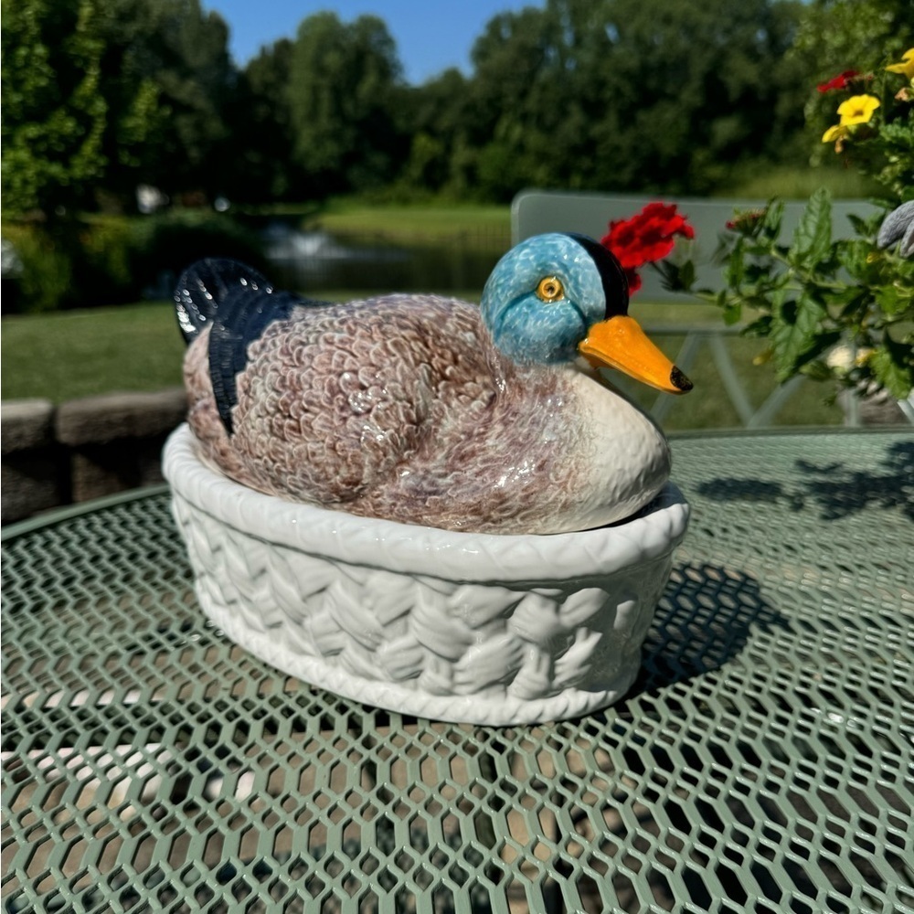 Vintage~Bordello Pinheiro~Duck Nesting in a Basket~Soup Tureen W/Ladle~Nice~G22​